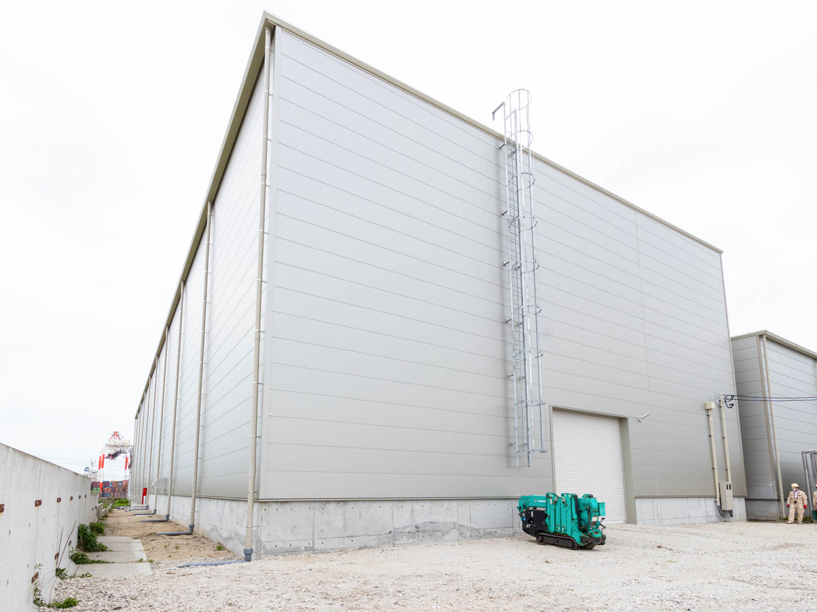 Exterior-5.JPG