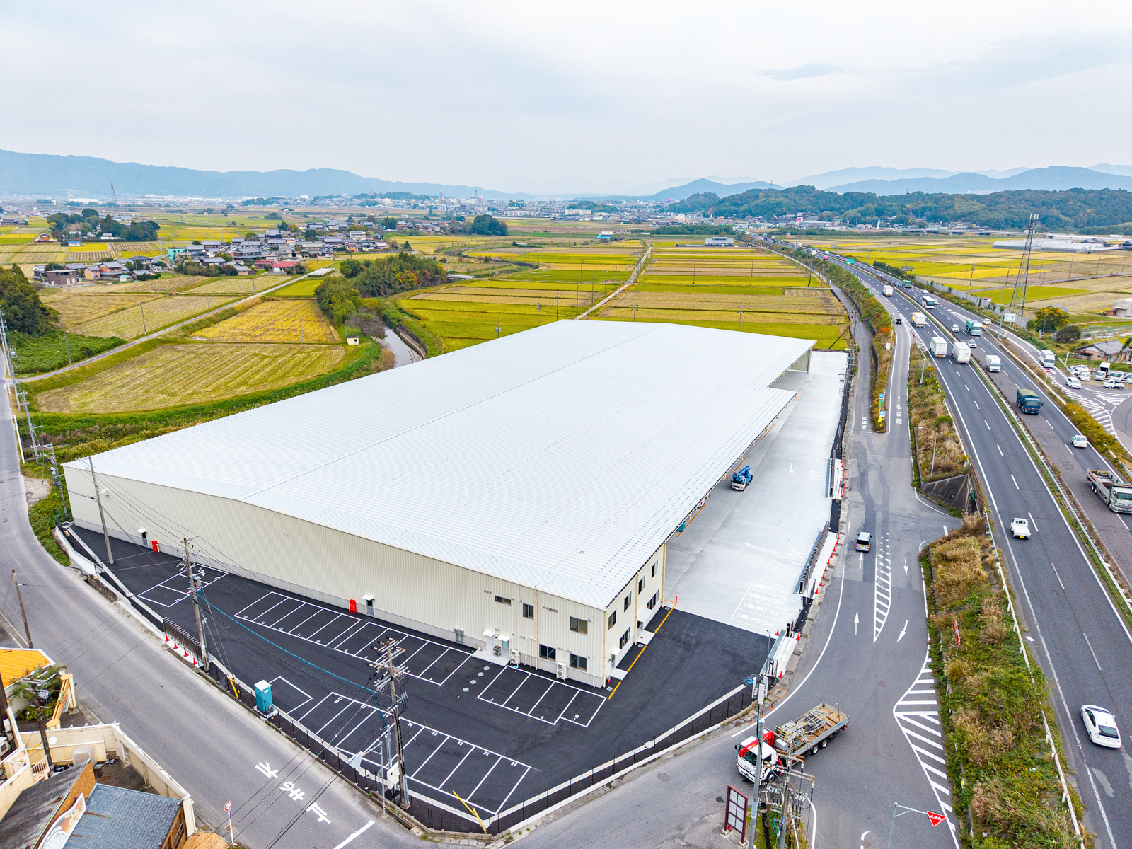 三重交通株式会社 伊賀市大内社有地賃貸施設