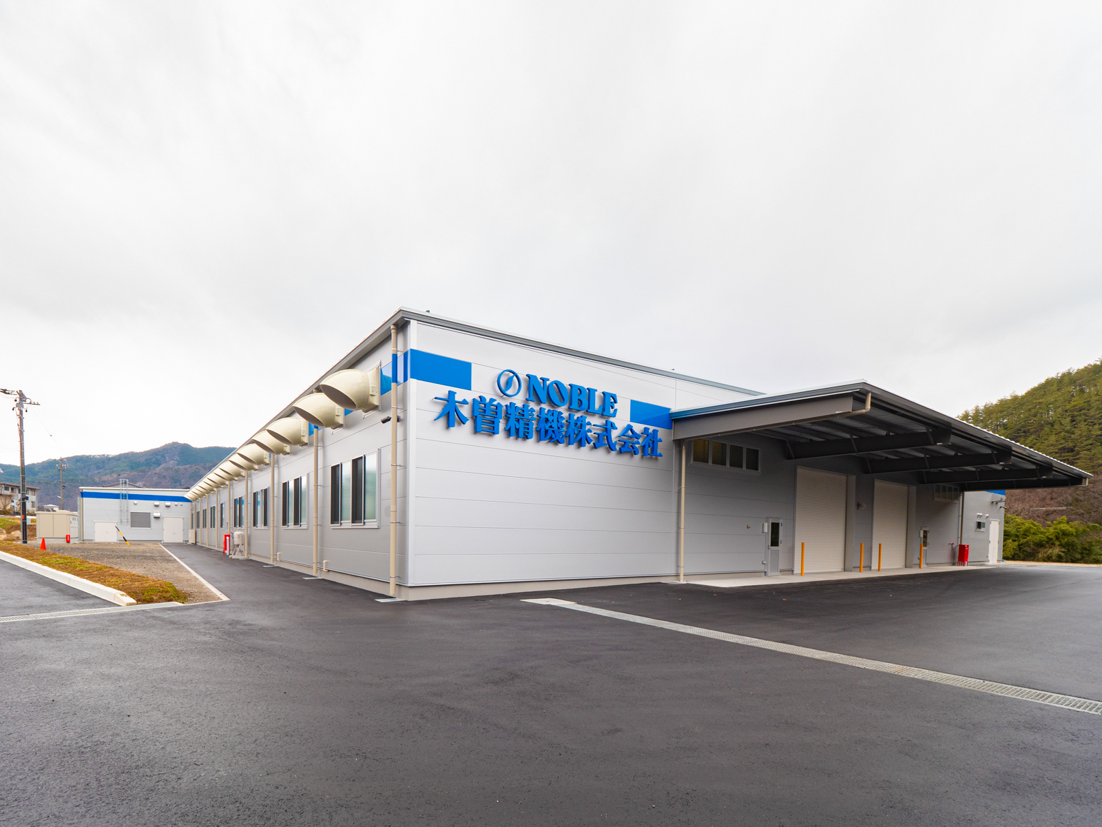 Exterior-3.JPG