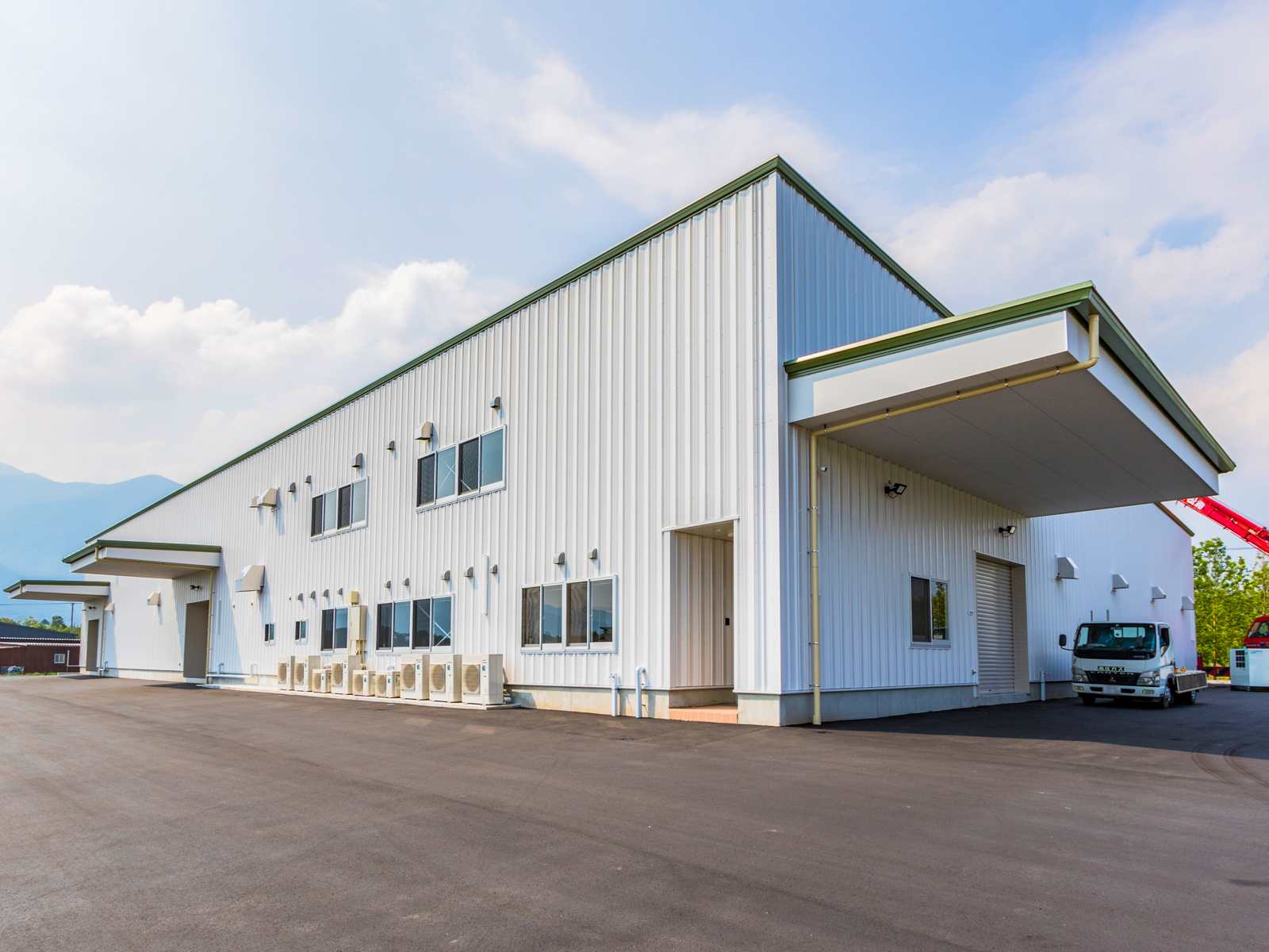 Exterior-1.JPG