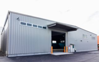 株式会社佐久間　新千葉リサイクルセンター  ペットボトル選別圧縮作業所
