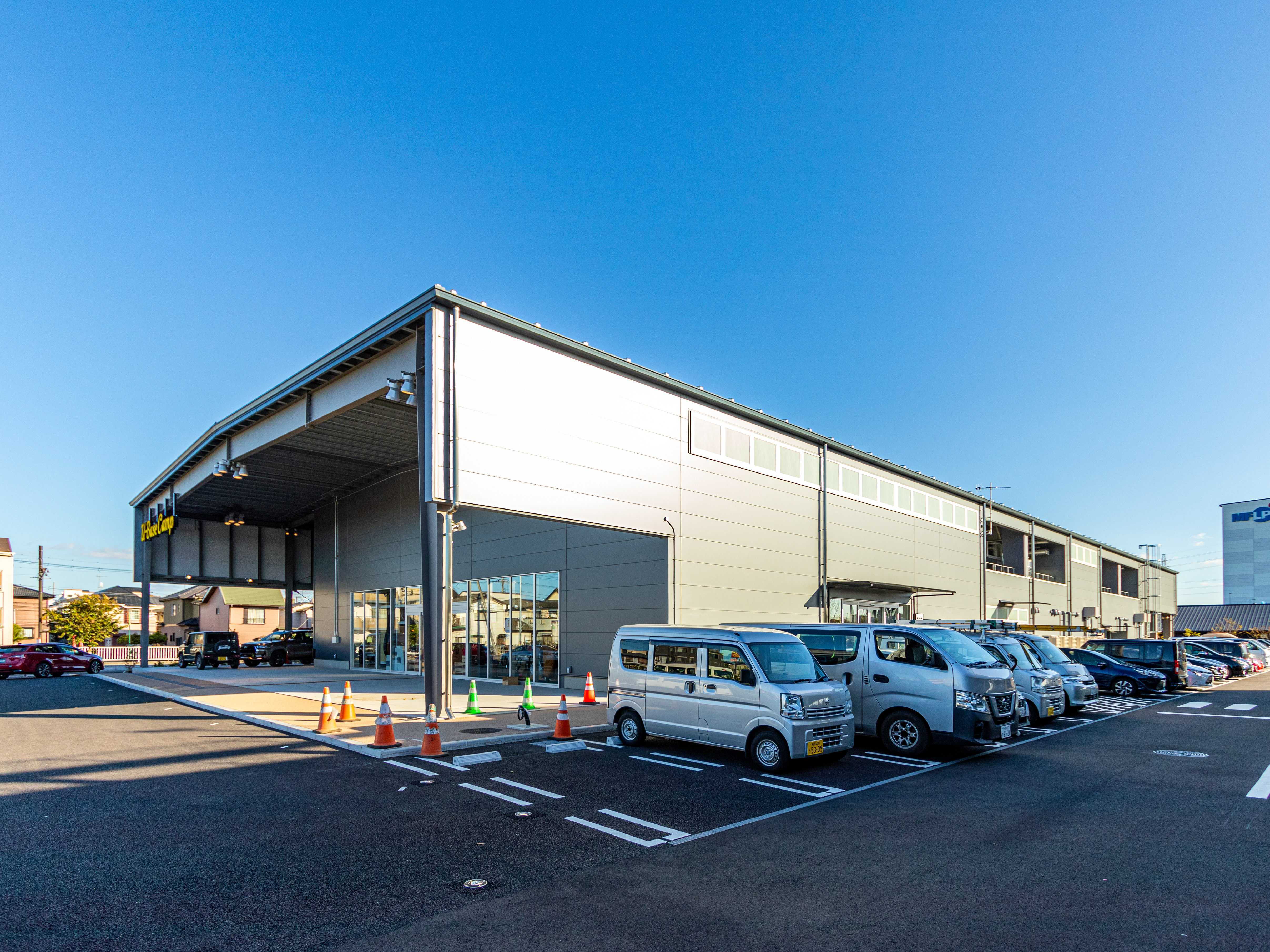 Exterior-5.JPG