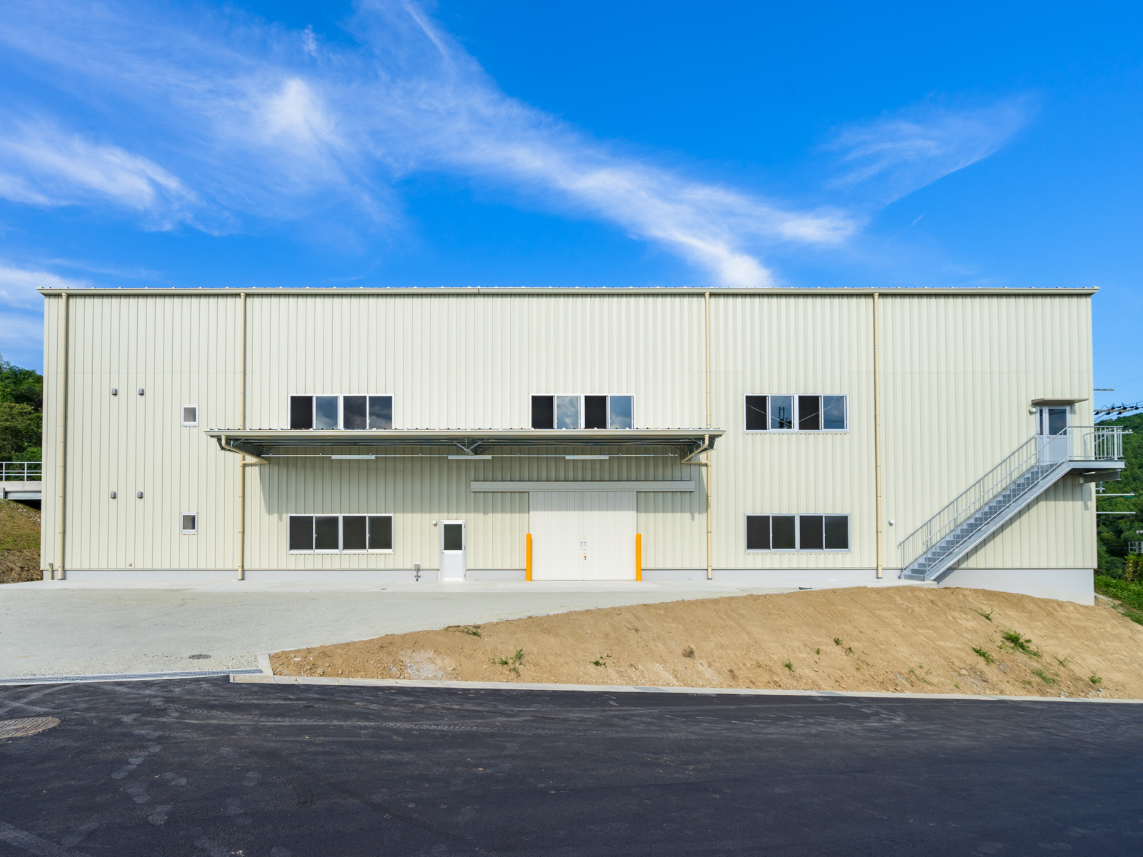 Exterior-5.JPG