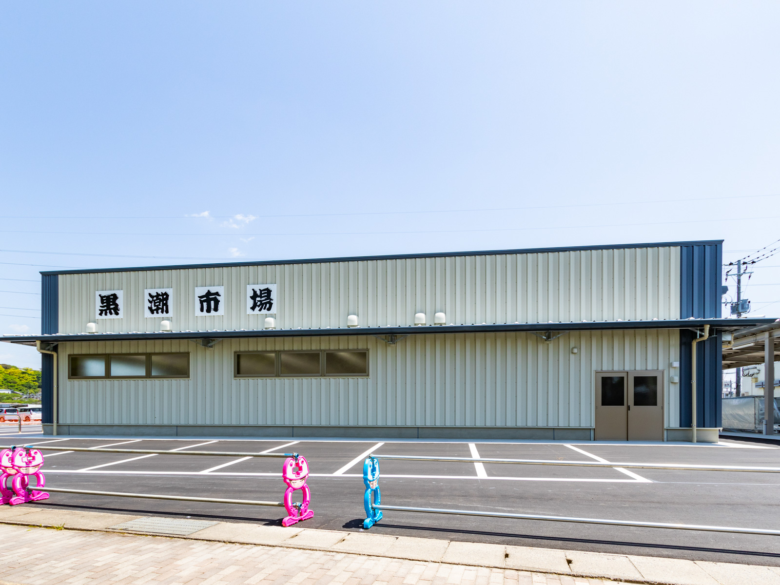 Exterior-5.JPG