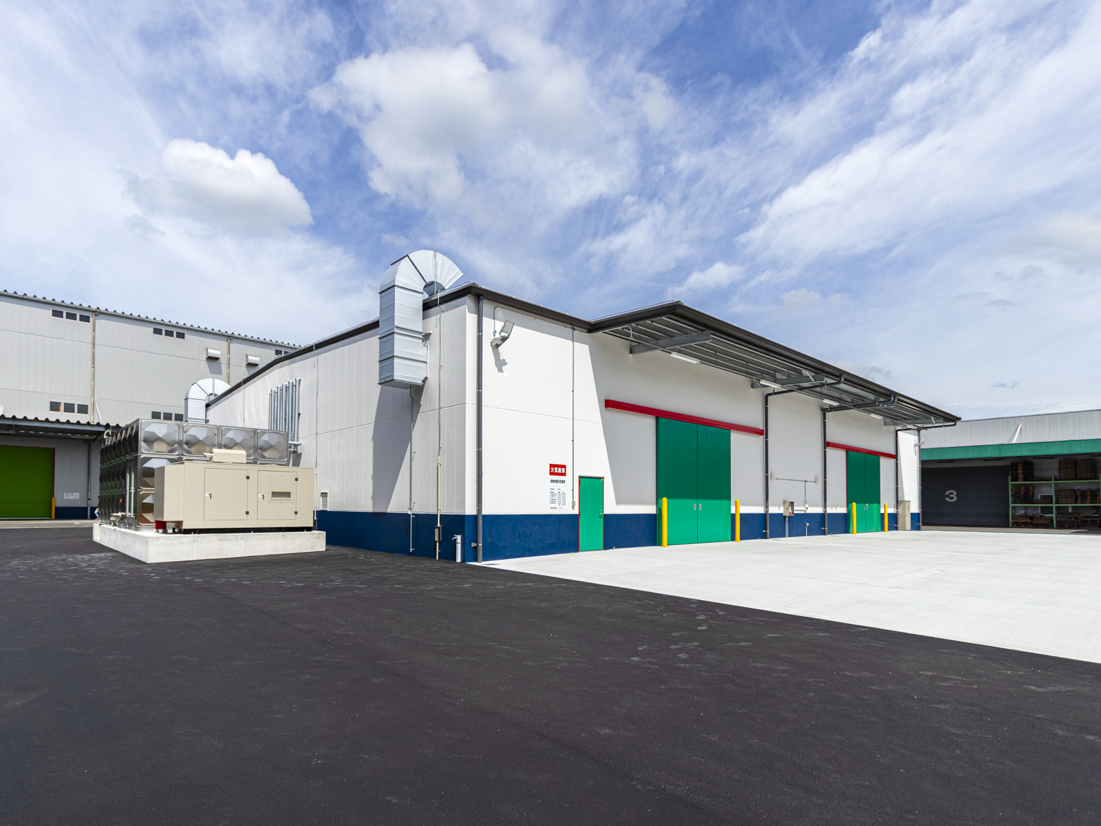 Exterior-5.JPG