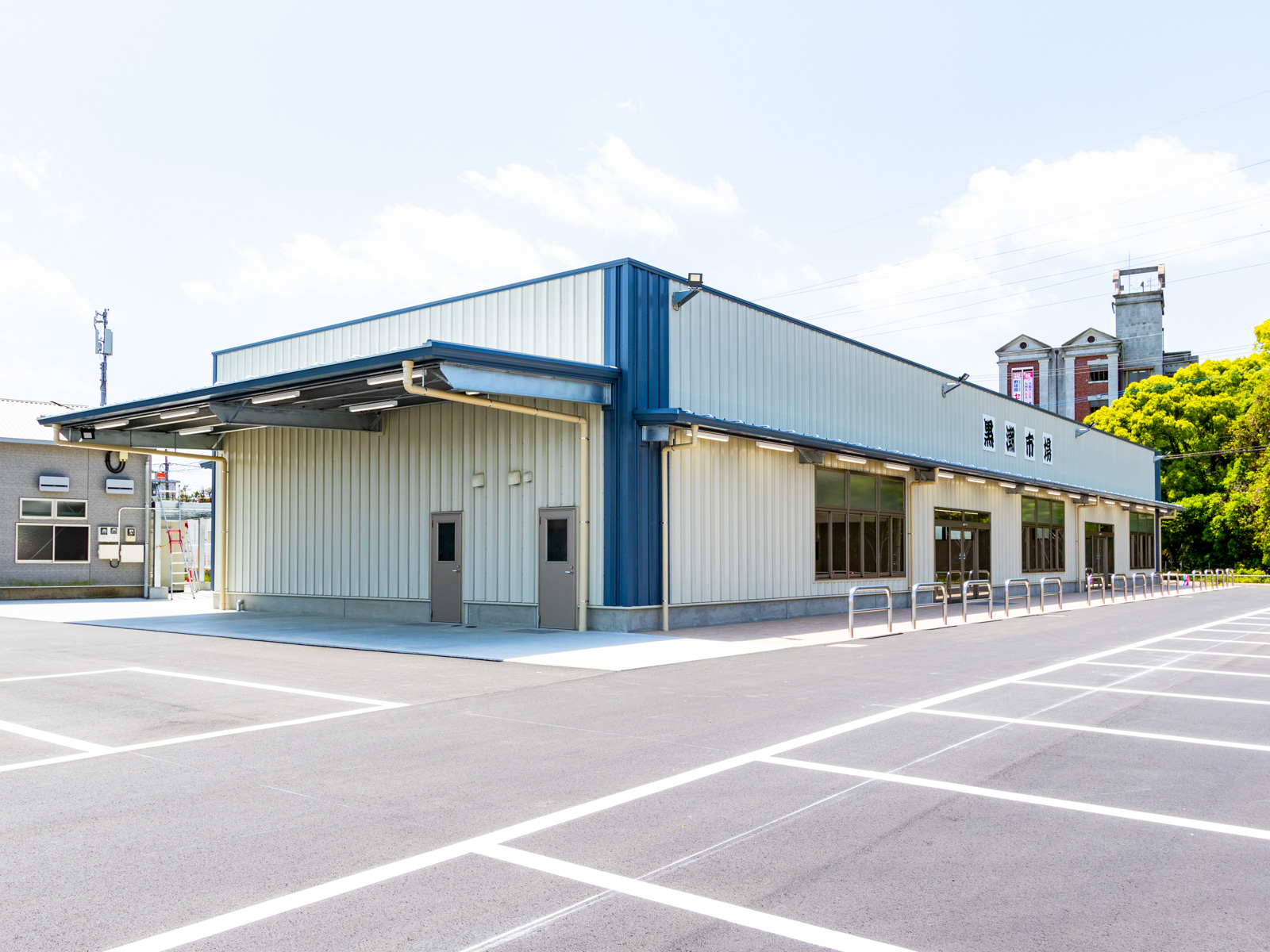 Exterior-4.JPG