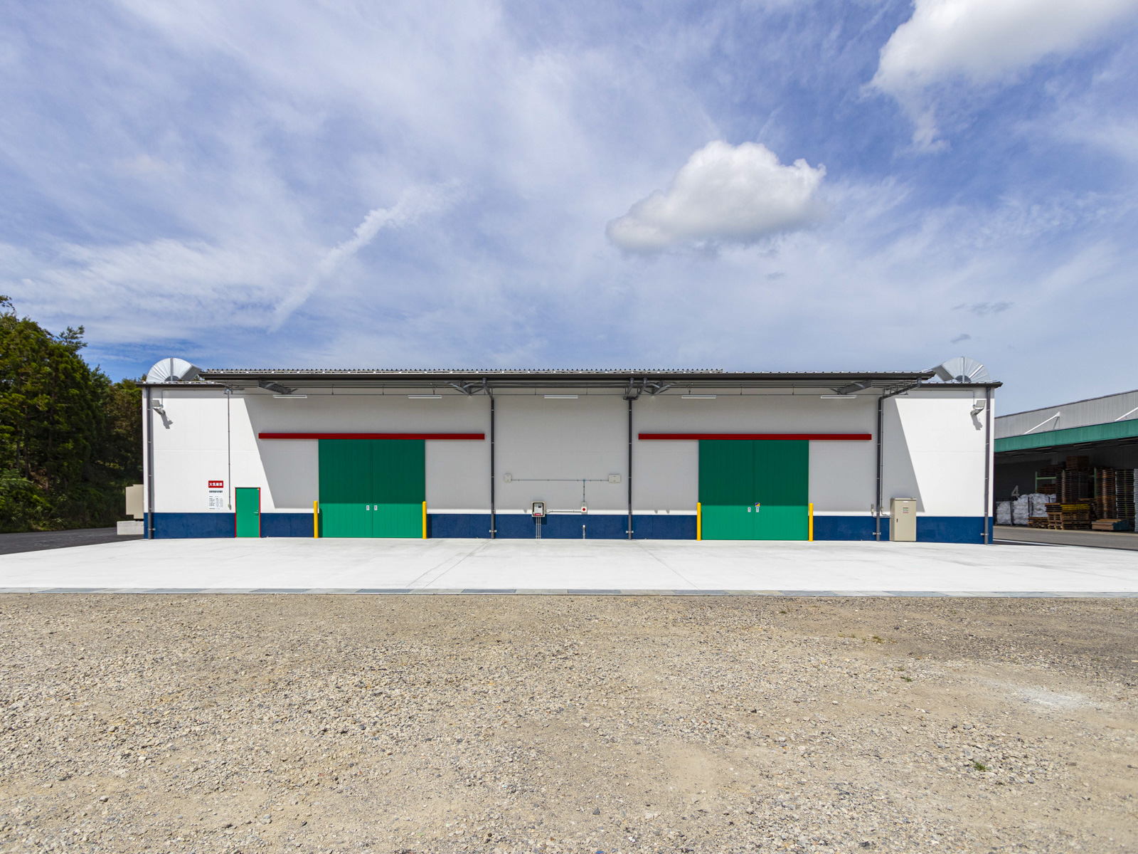 Exterior-5.JPG
