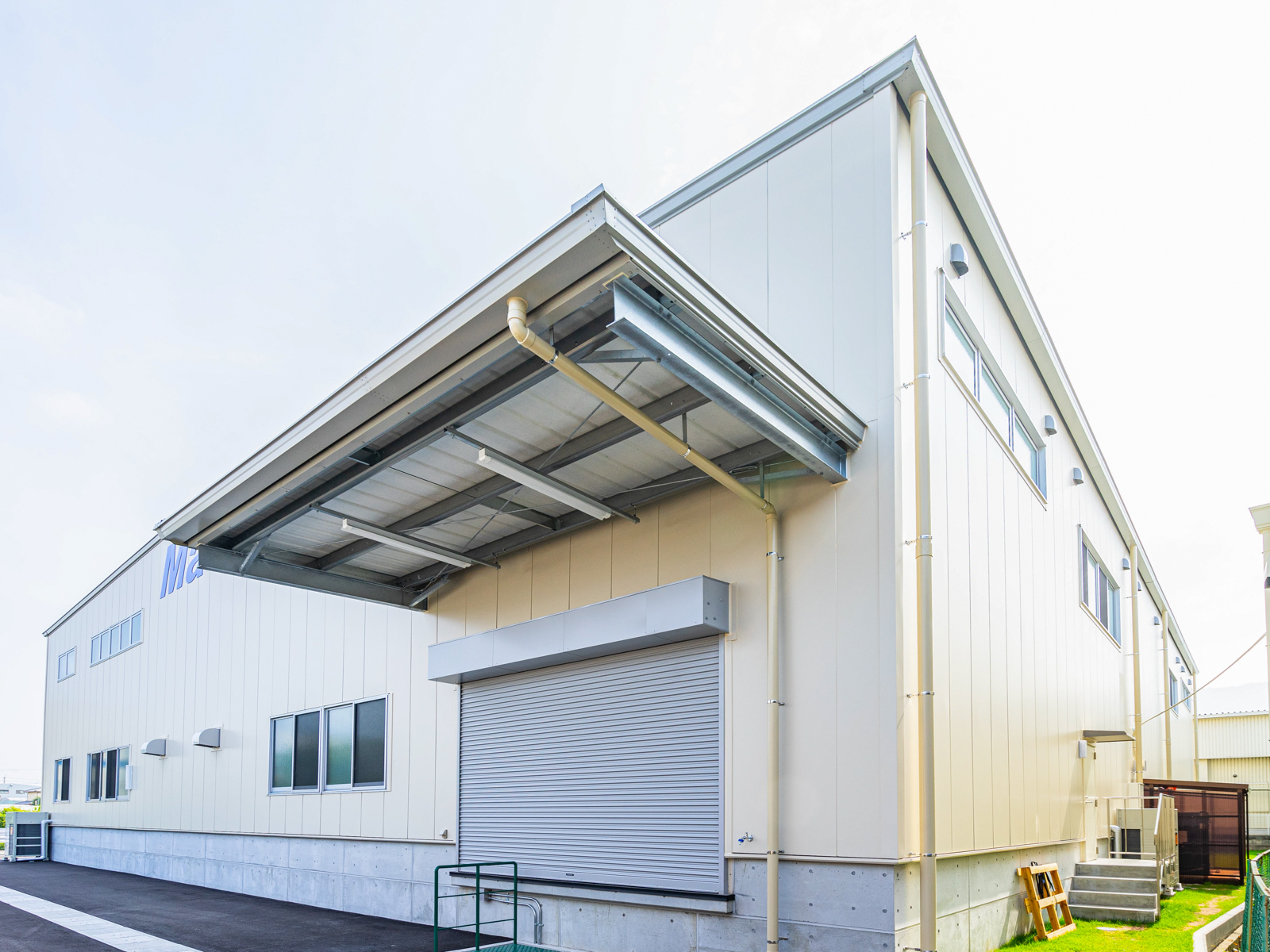 Exterior-3.JPG