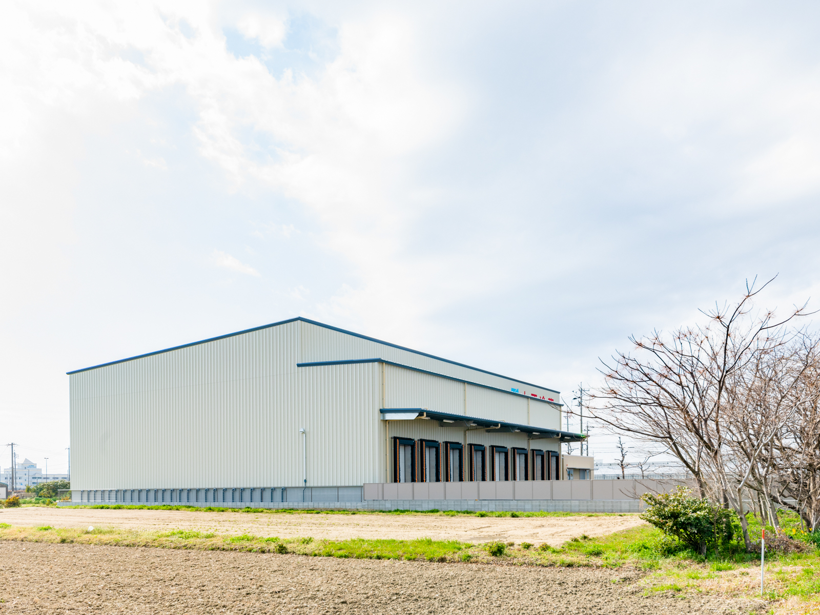 Exterior-3.JPG